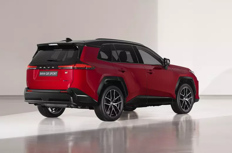 2026-rav4grsport-static-007