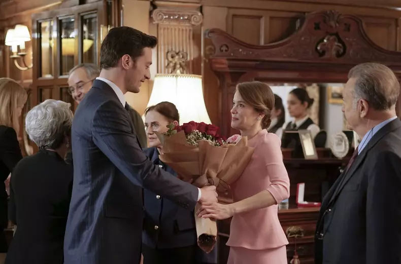 Fata de la fereastra._2 (1)