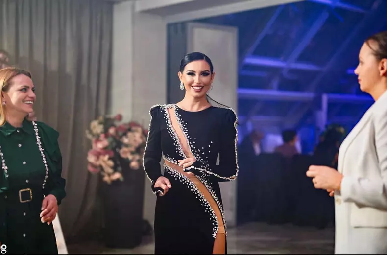 mirela insula iubirii