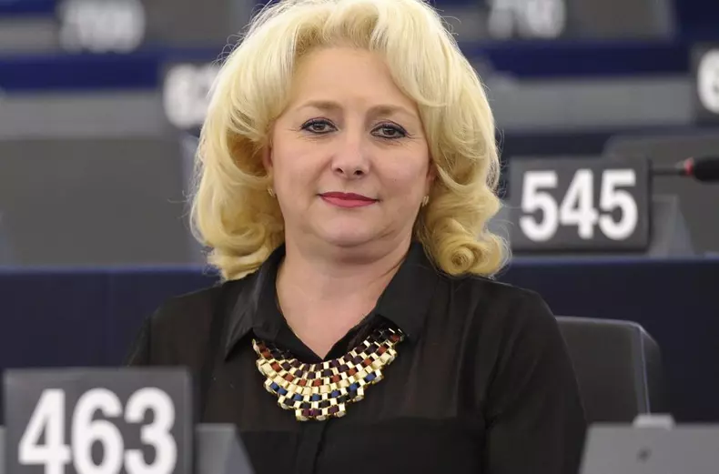 Viorica Dăncilă9