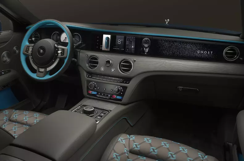 P90572228_highRes_rolls-royce-ghost-se