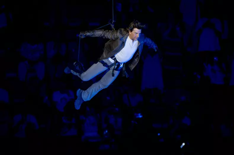 Paris 2024 - Tom Cruise Performs A Stunt At Closing Ceremony