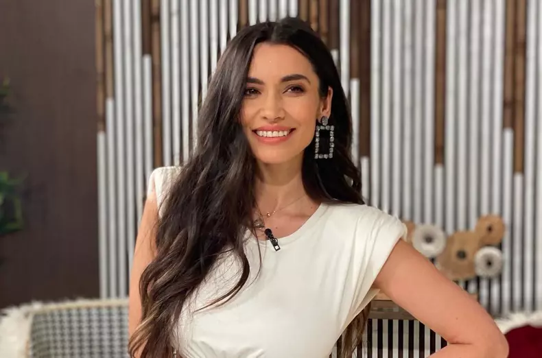 lili-sandu-prezinta-vorbeste-lumea-e1662364738605