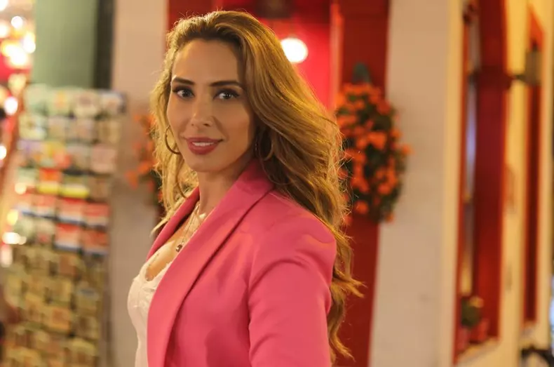 Iulia Vântur