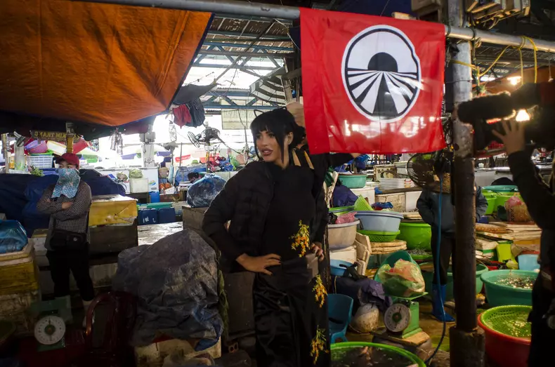 Ce s-a întâmplat în prima ediție „Asia Express” Vedetele au făcut autostopul și au mâncat pe jos, în casele localnicilor vietnamezi (7)