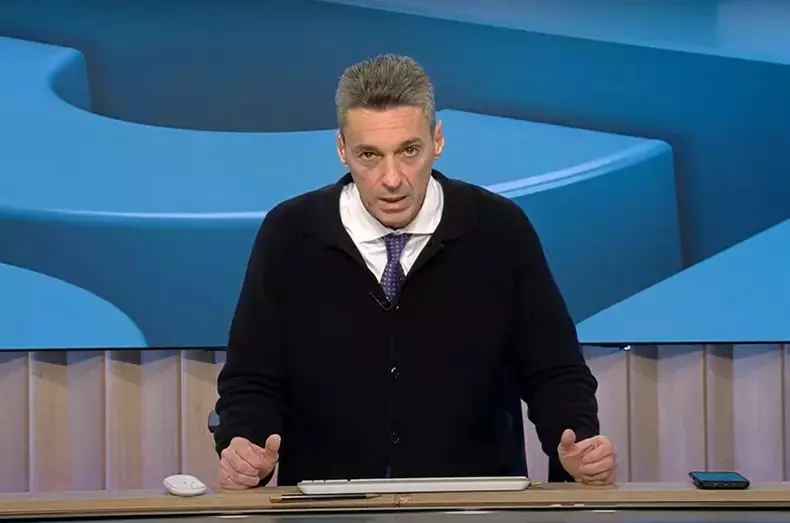 mircea badea in negru