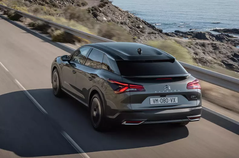 Copyright William CROZES @ Continental Productions