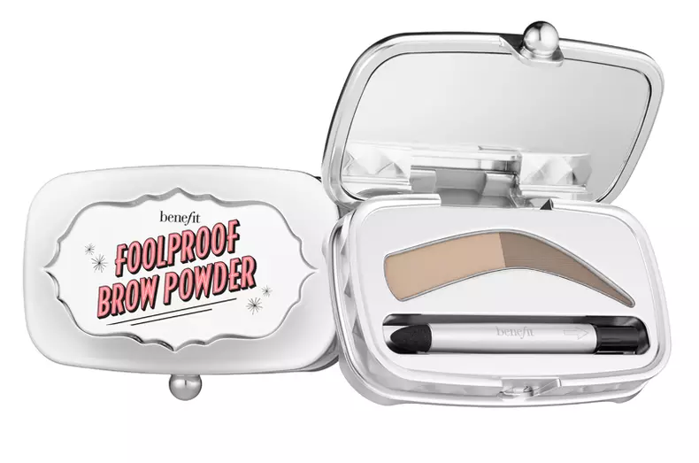 Pudră pentru conturarea sprâncenelor, Benefit, Foolproof Brow Powder, 122 lei, disponibilă Sephora
