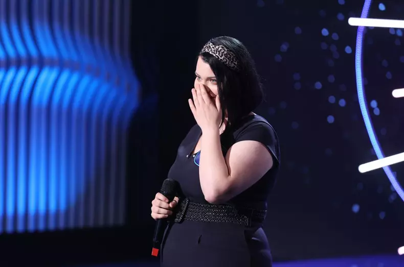 maria-ojica-interpretare-memorabila-pe-scena-superstar-smiley-esti-visul-oricarui-producator_4