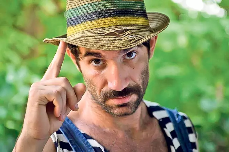 celebrul actor toma cuzin