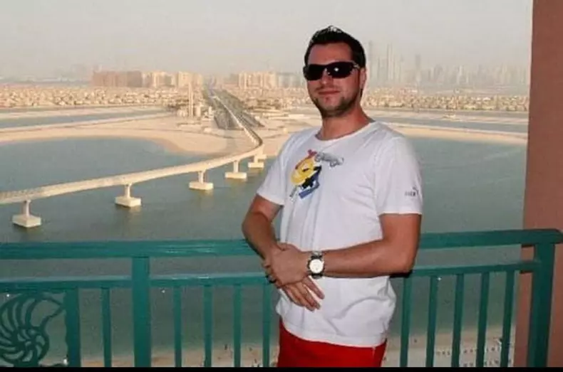 dd296888-5f53-4475-b0c0-f9a4029d7647