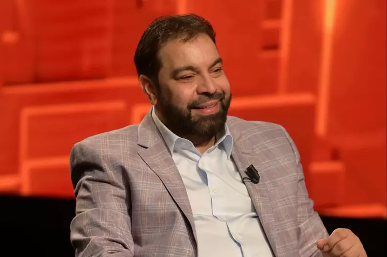 florin-salam-la-40-de-intrebari-cu-denise-rifaikanal-d-1-scaled-e1695626612572