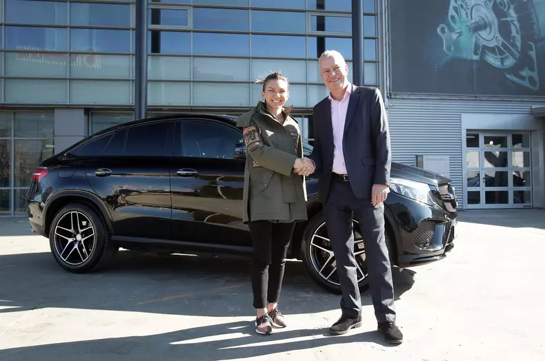 Simona Halep Mercedes-Benz