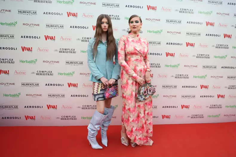 Iulia Albu și Mikaela - VIVA Party 2025 (5)