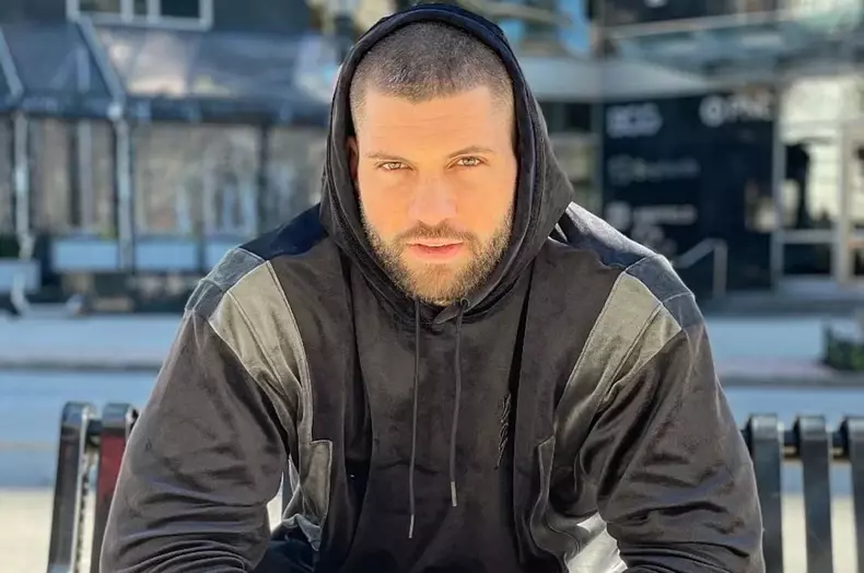 Cine-este-Florian-Munteanu-actorul-roman-care-a-primit-un-rol-in-sezonul-3-din-„Vikingii-3