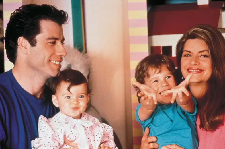 Kirstie Alley și John Travolta, în filmul „Uite cine vorbește”