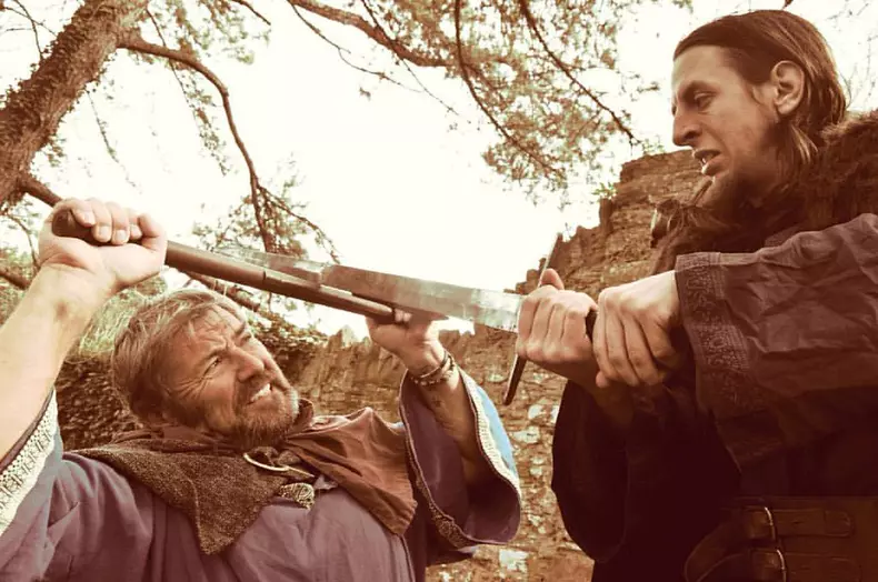 mike-mitchell-a-murit-6