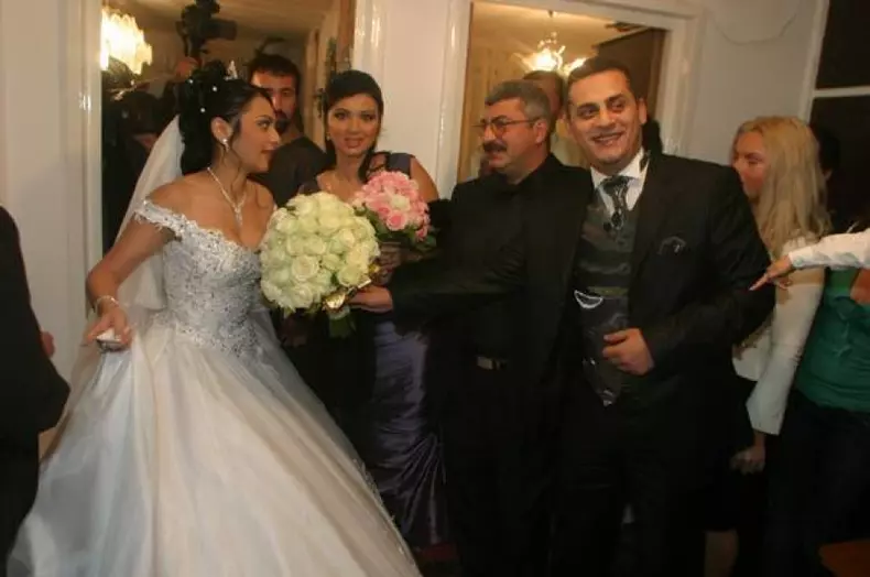 85b217e6dcea20c7af1fdf7c069fba4e_XL