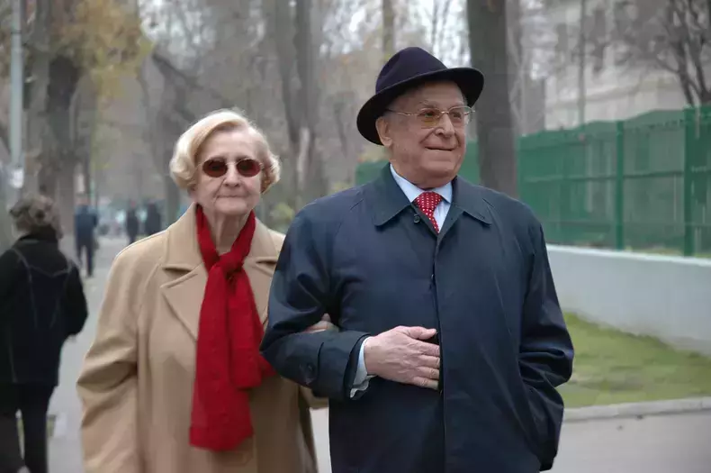 ion iliescu5