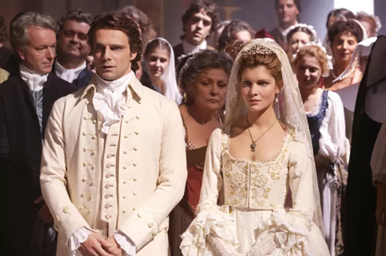 Prima TV anunță lansarea unui nou sezon al serialului „Elisa di Rivombrosa” (2)