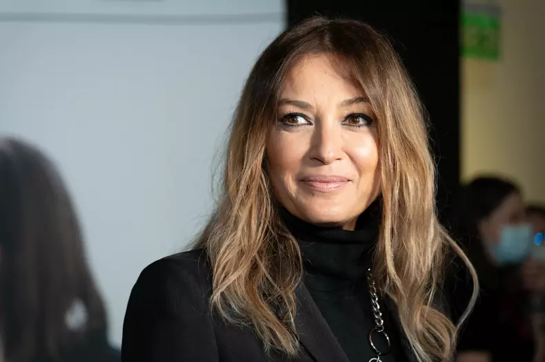 Ce-tinute-au-purtat-vedetele-la-premiera-de-gala-a-„Odata-pentru-totdeauna-filmul-regizat-de-Iura-Luncasu-2