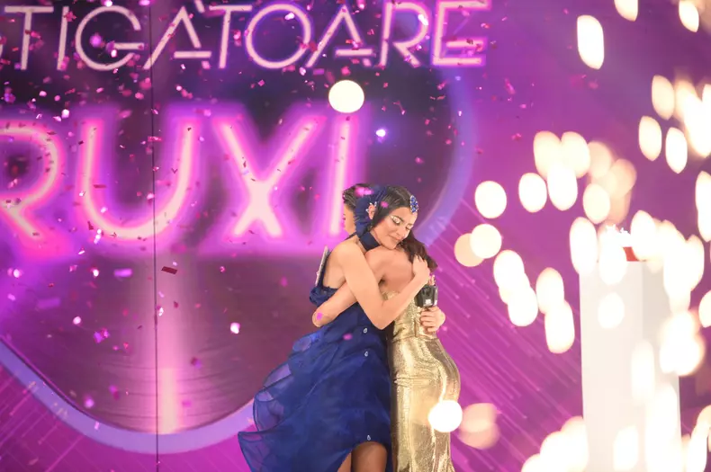 ruxi-Finala-Bravo-ai-stil-Celebrities-2