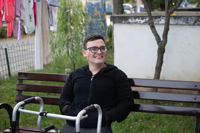 „Visuri la cheie”, 16 noiembrie 2022. Povestea unui tânăr țintuit în scaunul cu rotile