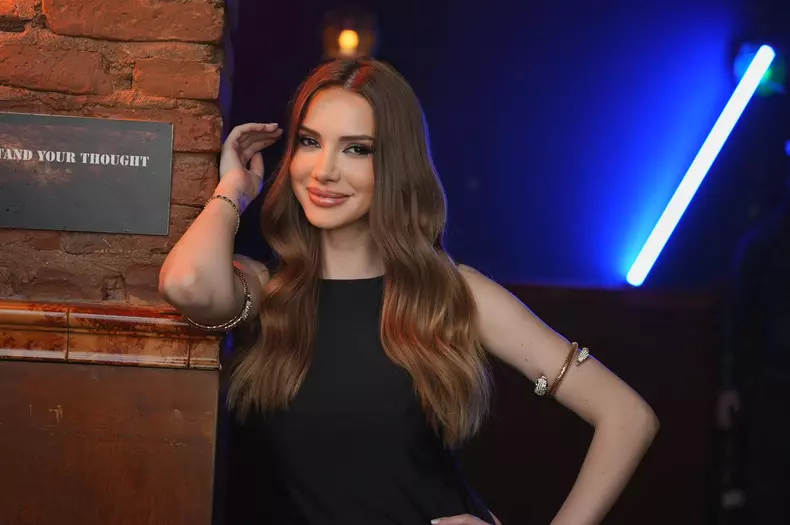 otilia-bilionera5