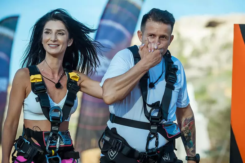Robert și Elena Tudor de la Power Couple 2025, despre prima lor întâlnire  (5)