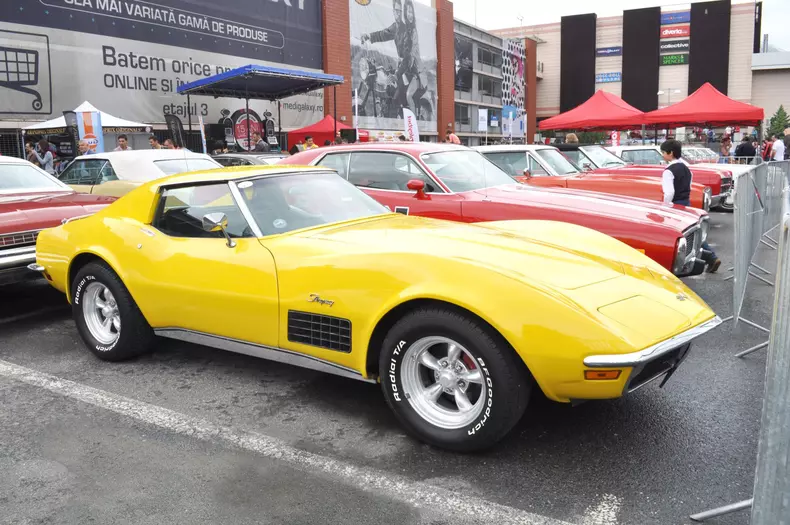 Retro American Muscle Cars 3