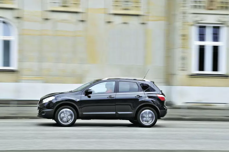 Nissan Qashqai ALL- MODE 2.0 dCi DPF 4×4 tekna