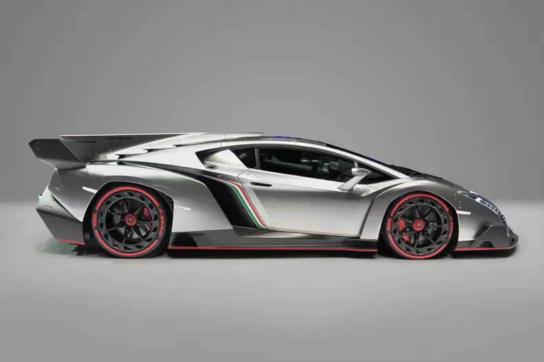 lamborghini_veneno_car_zero_profile