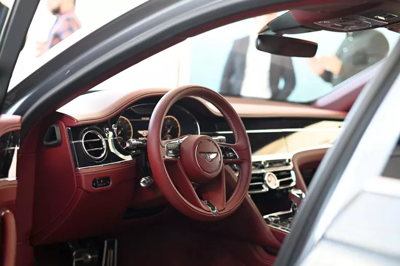 Bentley Flying Spur 1