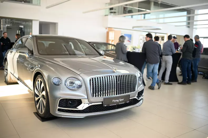 Bentley Flying Spur 2