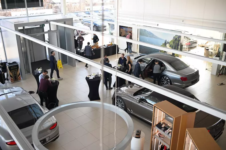 Bentley Flying Spur 4