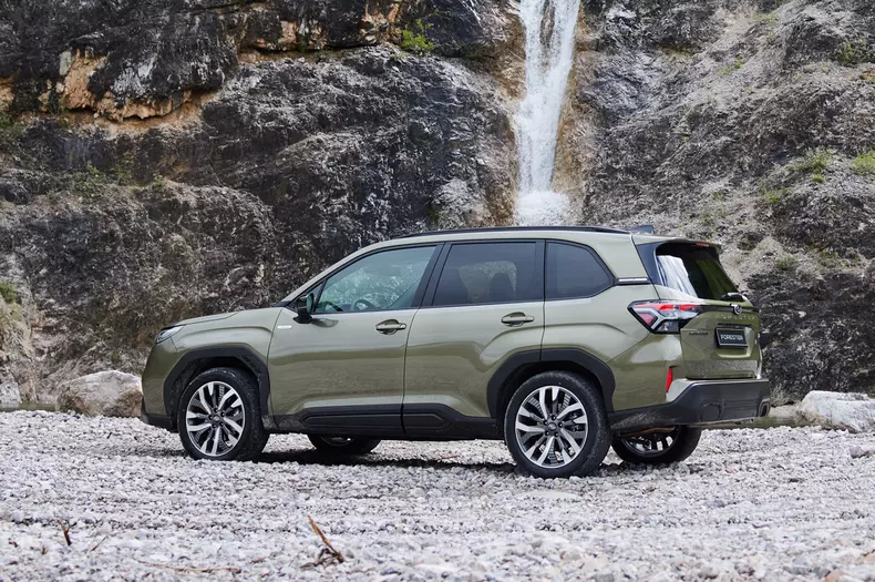 25MY Forester – Image 14