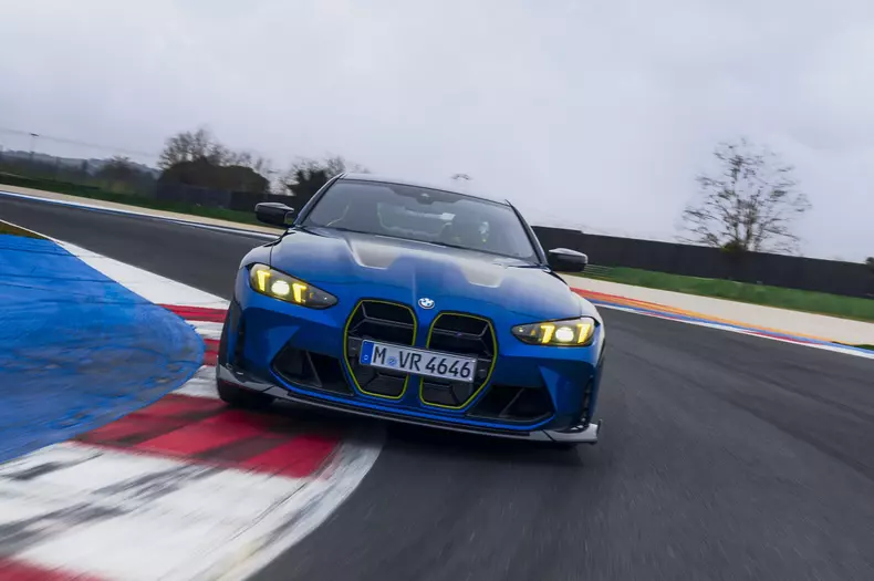 P90589397_highRes_the-bmw-m4-cs-editio