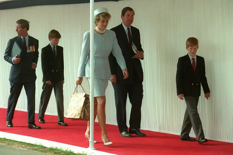 Prințesa Diana credea că Harry ar fi un rege mai bun decât William
