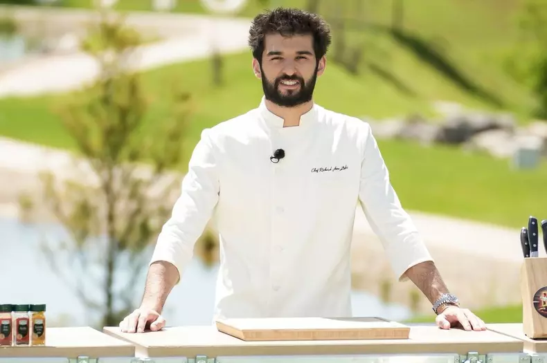 Chef-Richard-Abou-Zaki-deschidere