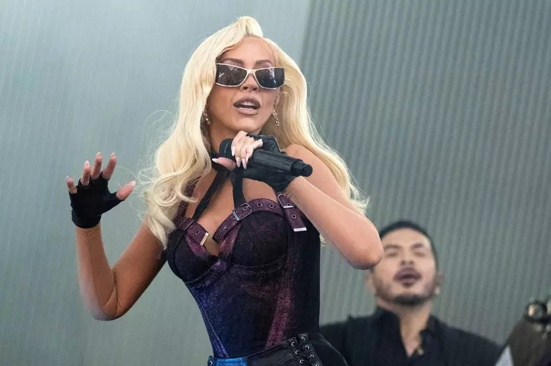 Christina Aguilera live beim Top of the Mountain Closing Concert 2026 auf der Ischgl Stage auf der Idalp. Ischgl, 02.05.2026