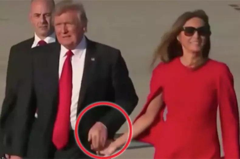 Donad-Trump-da-drumul-mainii-Melaniei