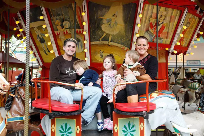 Ce-face-si-cum-arata-acum-Thomas-Beatie-2