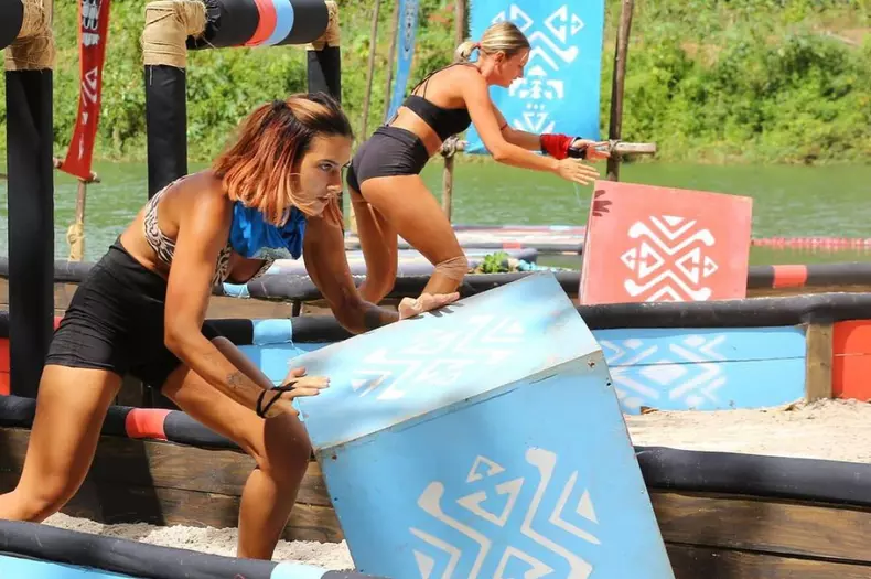 roxghita-1467116059718636400147222834022986761318595n-1