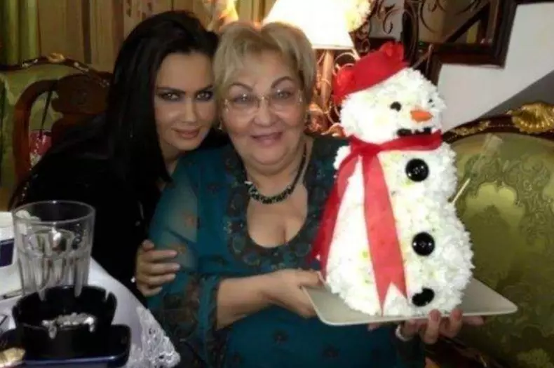 Oana-Zavoranu-neaga-faptul-ca-ar-fi-vinovata-pentru-decesul-mamai-ei-„Nici-vorba-de-bagat-in-pamant-1