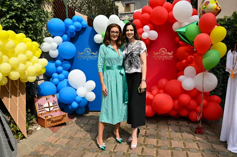 Oana Badea si Iulia Zgriocea