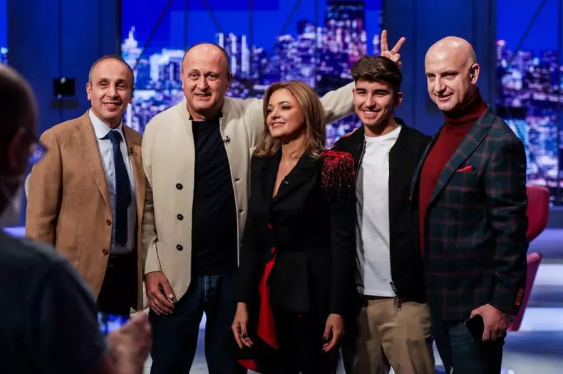 sebastian-dobrincu-2