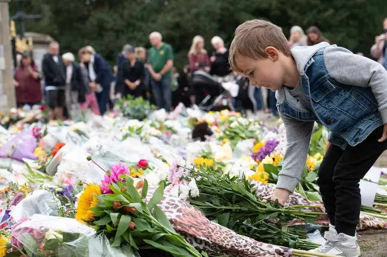 Floral Tributes for Queen Elizabeth II, Windsor, Berkshire, UK - 09 Sep 2022