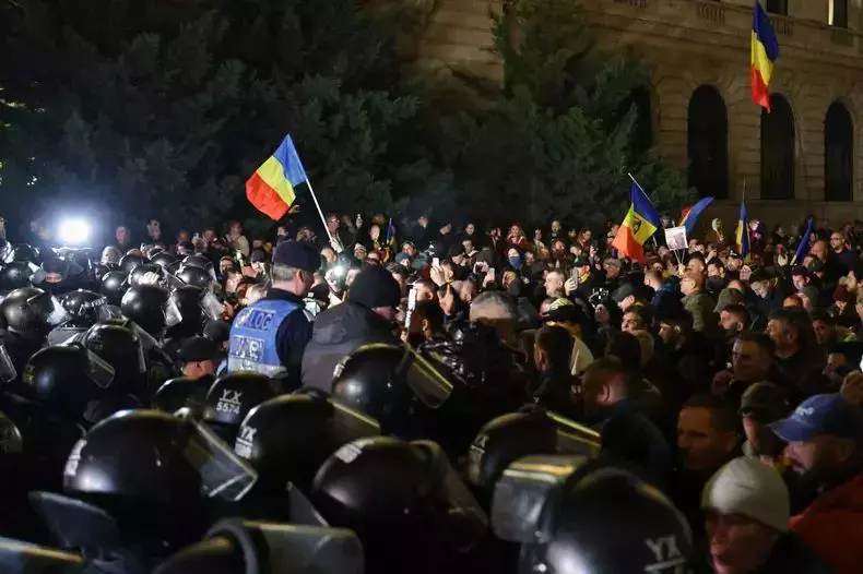 protestatari