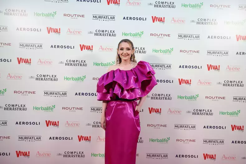 alina sorescu petrecere viva