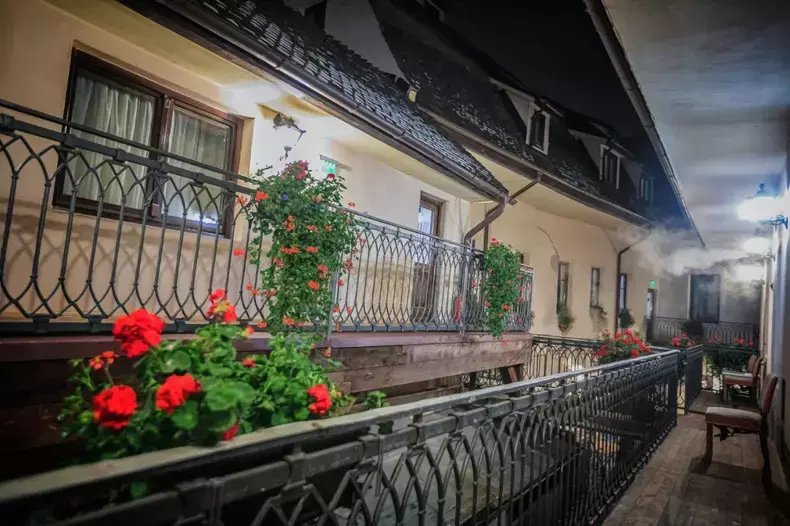 hotel simona halep 8